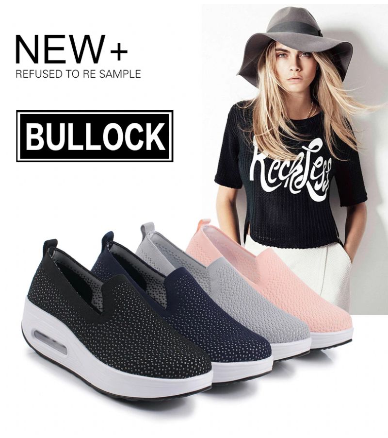 Elmira Naisten Slip-on Platform-kengät - Musta