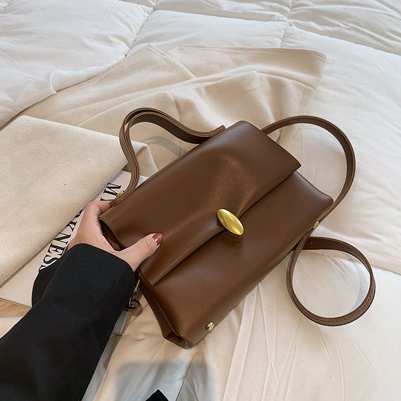 Fantasy Naisten Pieni Nahkainen Crossbody Käsilaukku - Musta