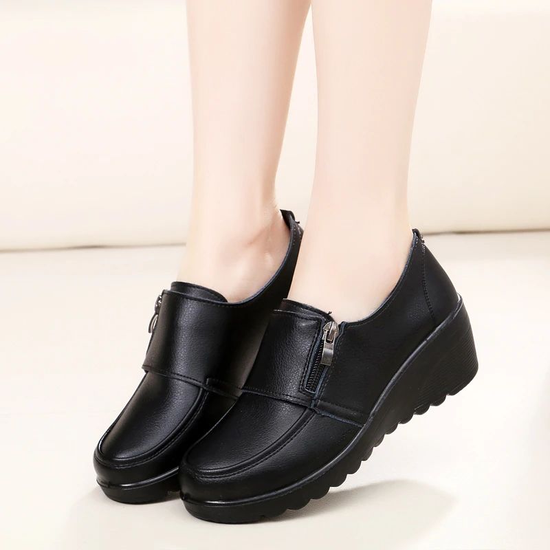 Francia Naisten Wedges -kengät - Musta