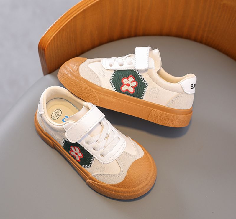 Frida Tyttöjen Classic Sneaker - Beige