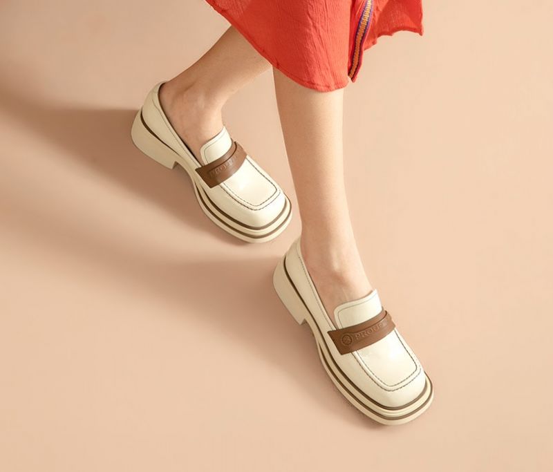 Giorgia Naisten Loafer-kengät - Beige