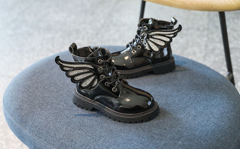 Kesäkuun Tyttöjen Chelsea Boot - Musta