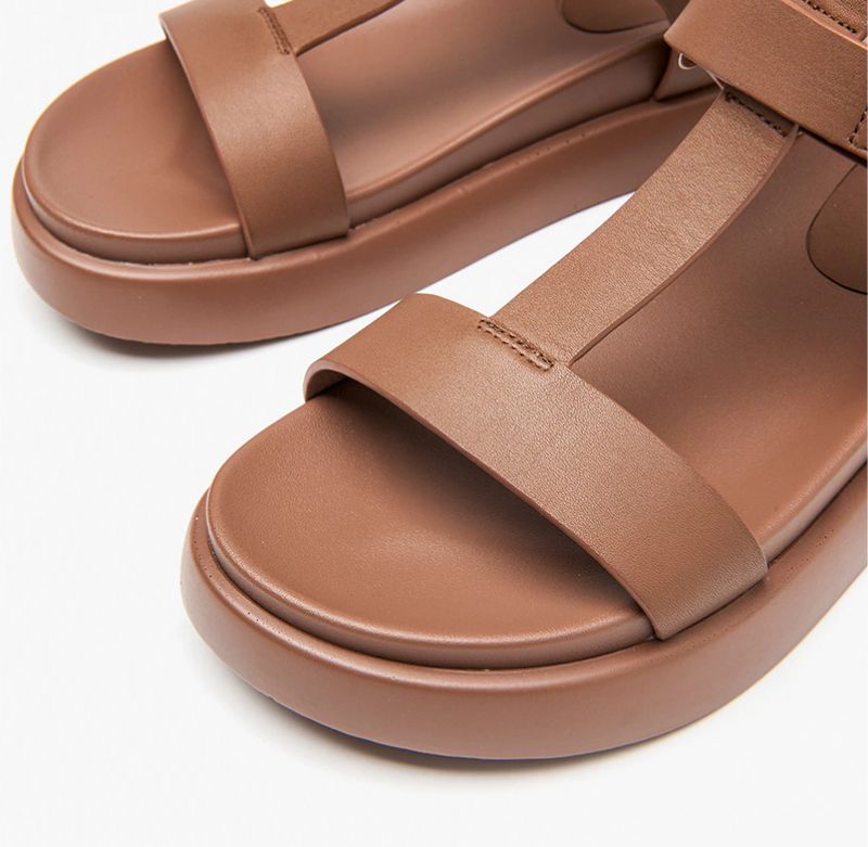 Kiara Naisten Korkealaatuiset Sandaalit - Beige