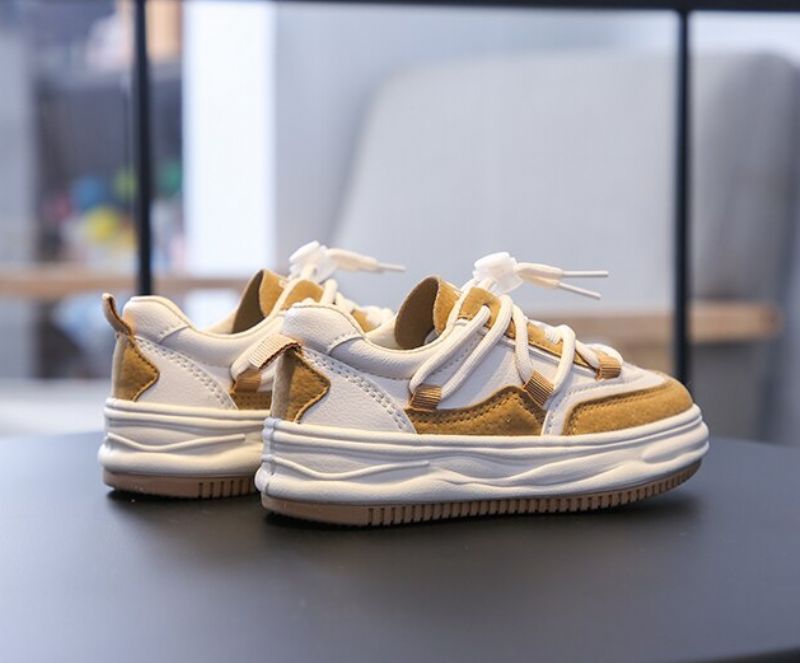 Kurt Boysin Muotilenkkari - Beige