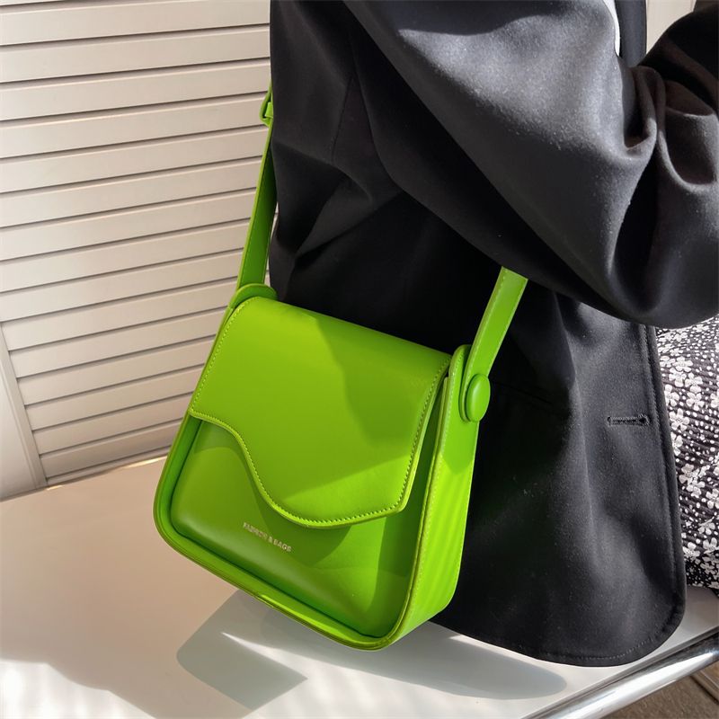 Latty Naisten Pieni Nahkainen Crossbody Käsilaukku - Vihreä