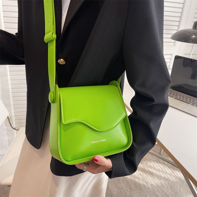 Latty Naisten Pieni Nahkainen Crossbody Käsilaukku - Vihreä
