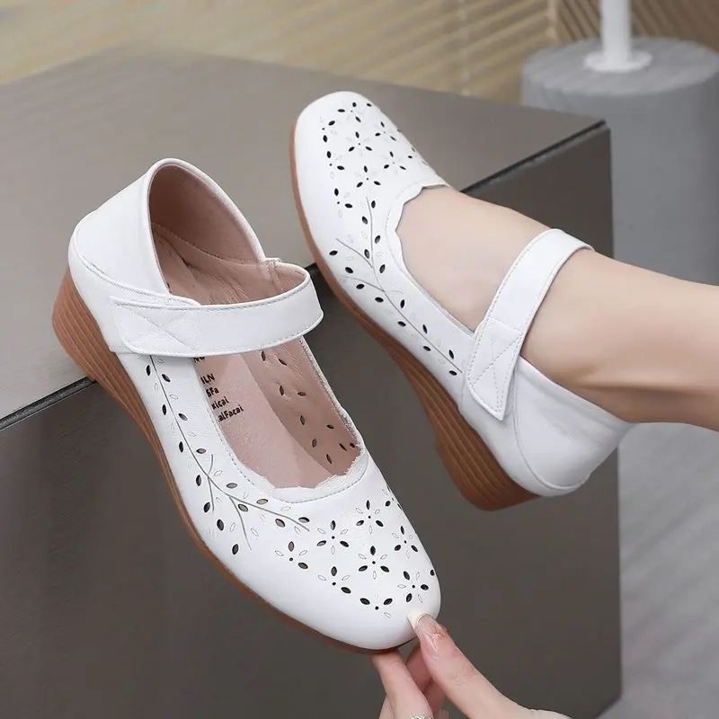 Laura Naisten Wedges Heel Sandaalit - Valkoinen