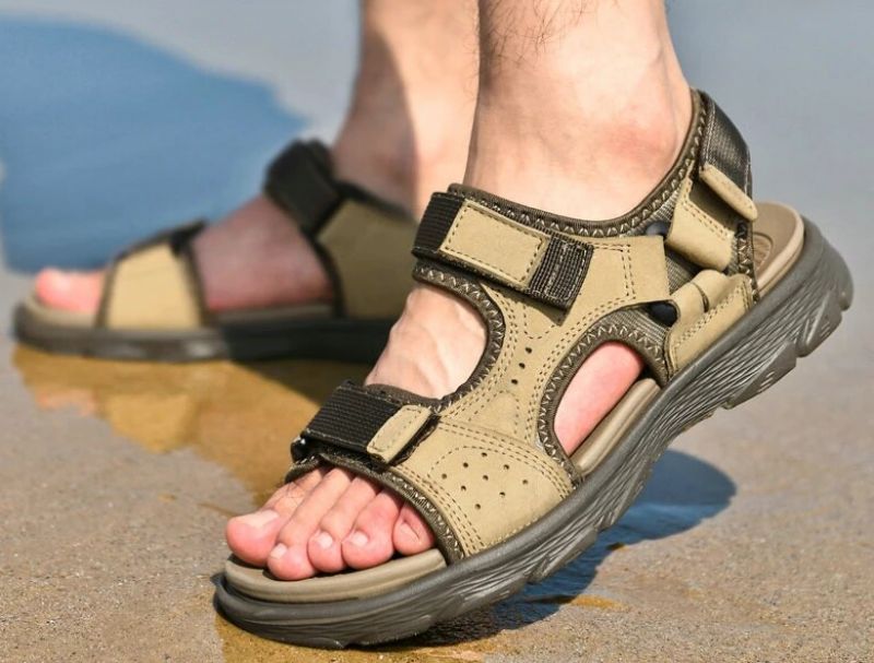 Lazaro Miesten Rento Sandaali - Khaki