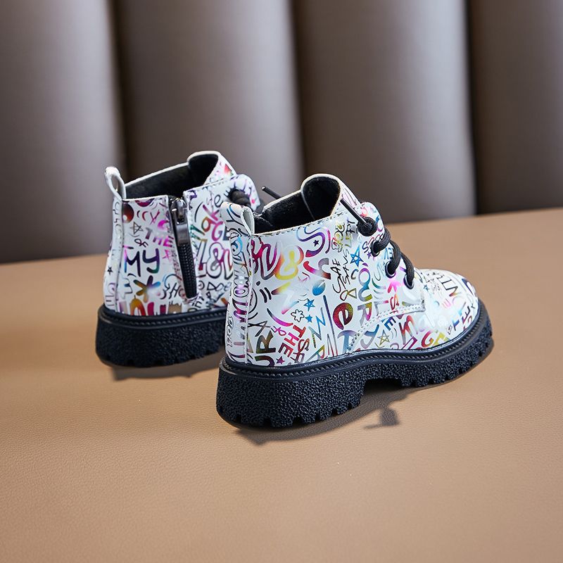 Lia Tyttöjen Chelsea Boot - Musta
