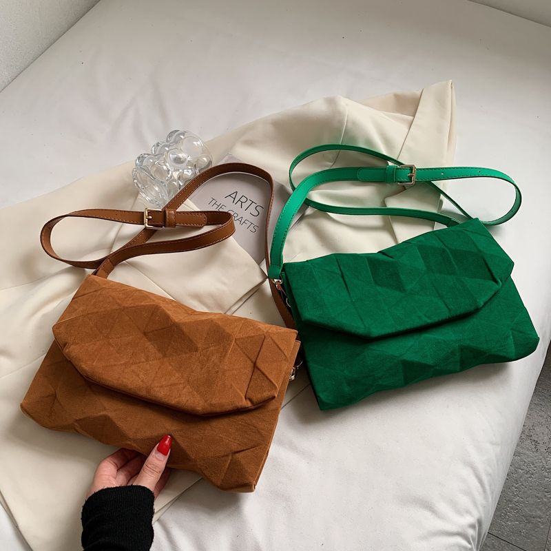 Lina Naisten Designer Crossbody -olkalaukku - Ruskea