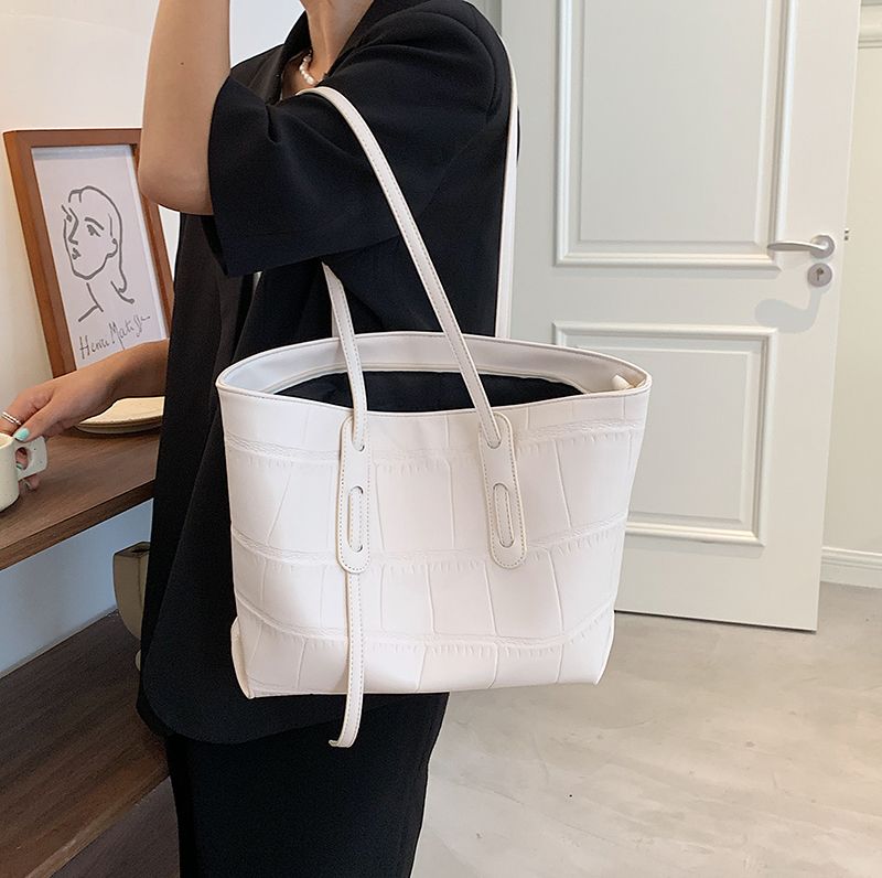 Lucy Naisten Ylellinen Nahkainen Käsilaukku - Beige