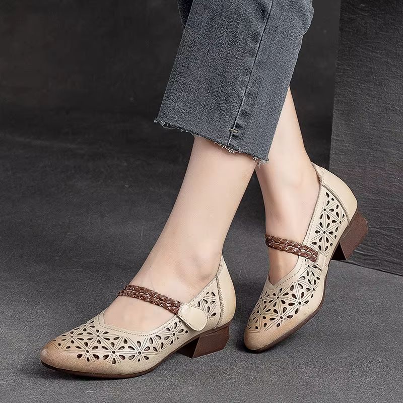 Magdalena Naisten Mukavat Nahkapumput - Beige