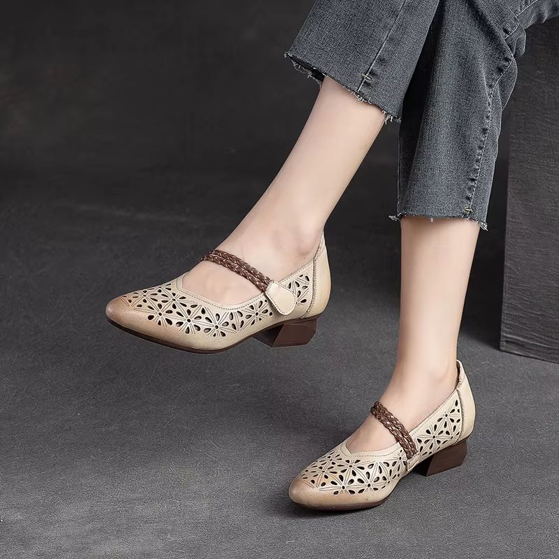 Magdalena Naisten Mukavat Nahkapumput - Beige
