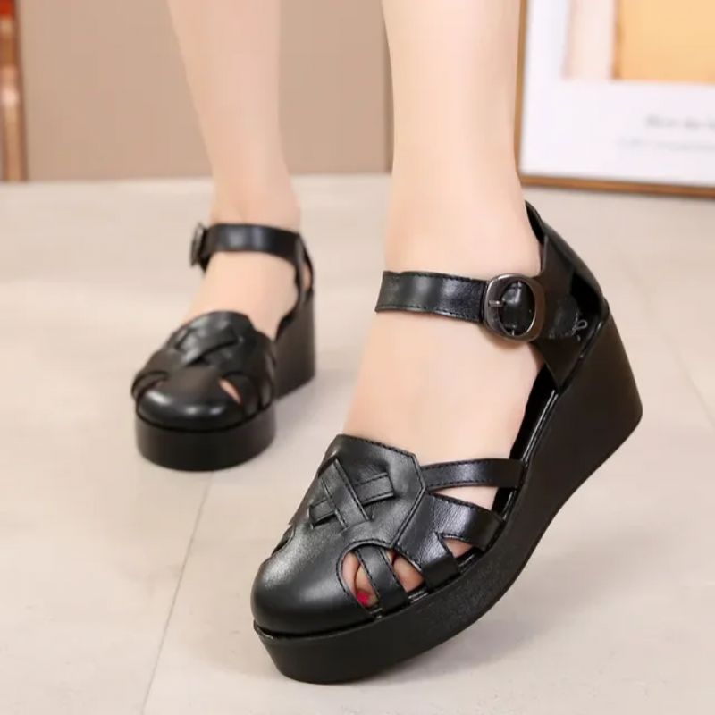 Malena Naisten Wedges-sandaalit - Musta