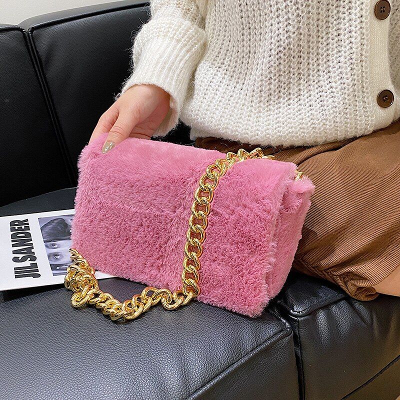Mendez Naisten Pieni Crossbody Käsilaukku Läpällä - Musta