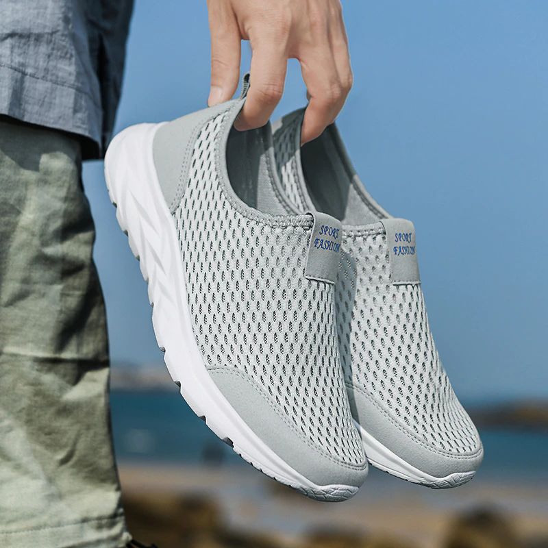 Miesten Celik Slip-on -lenkkarit - Musta