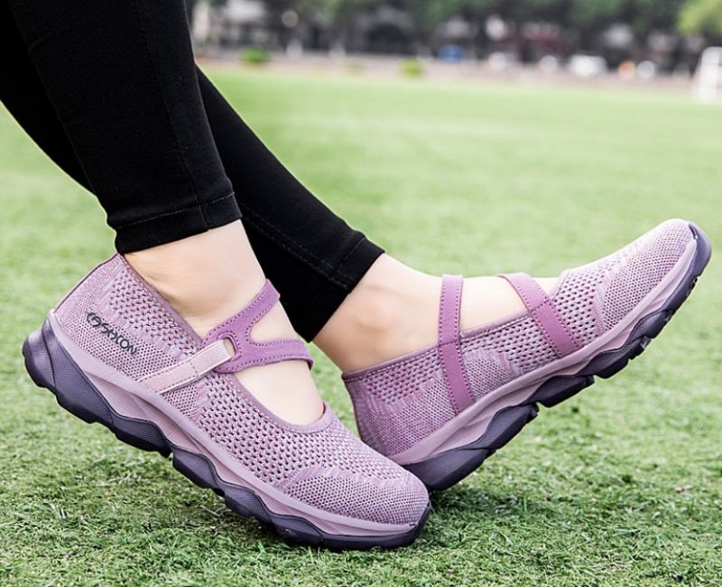 Miliani Naisten Slip-on Walking Loafer -kengät - Musta