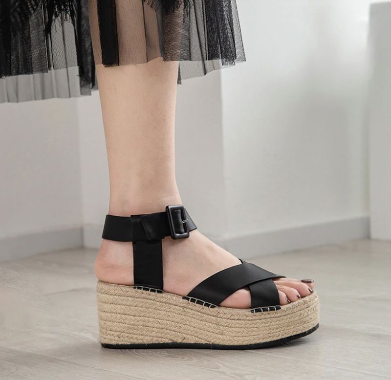 Montaner Wedges - Musta