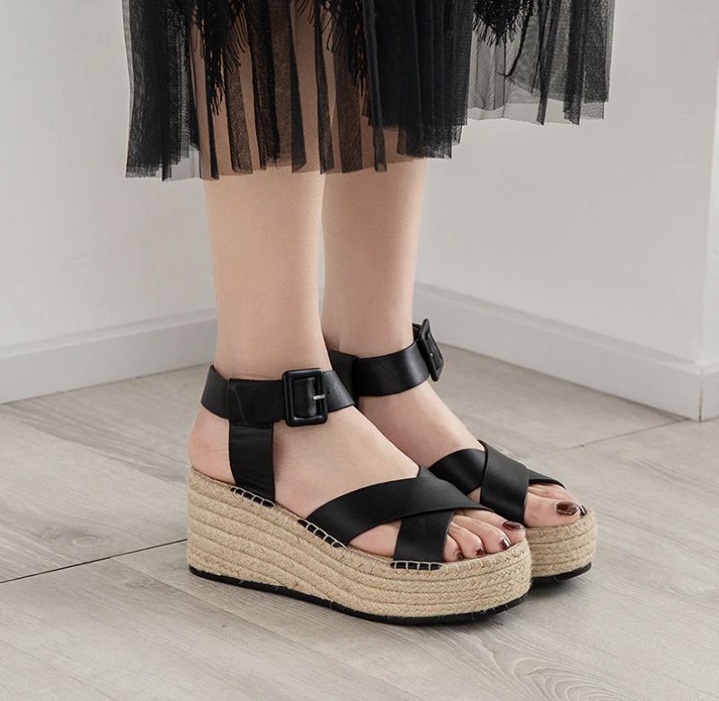 Montaner Wedges - Musta