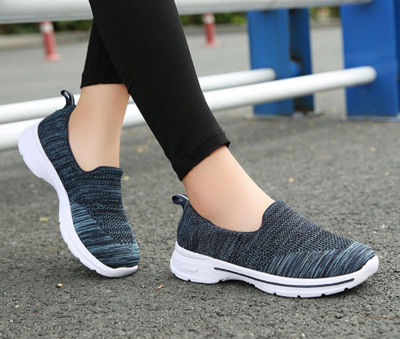Naisten Abigail-slip-on-kengät - Musta