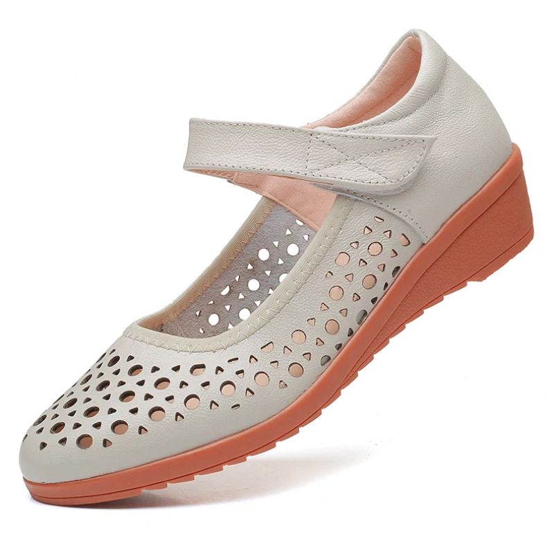 Naisten Adoracion Loafers - Beige Hollow