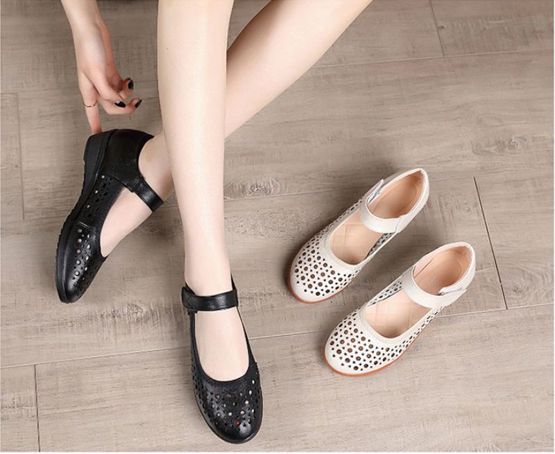 Naisten Adoracion Loafers - Beige Hollow
