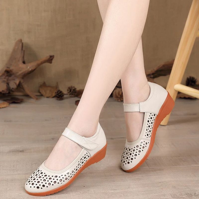 Naisten Adoracion Loafers - Beige Hollow