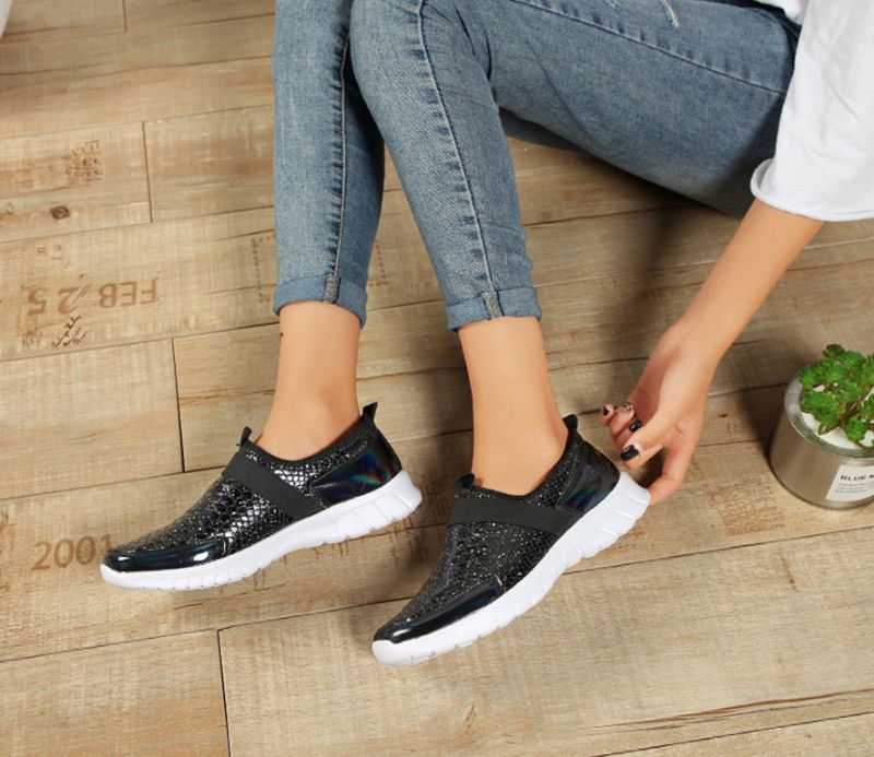Naisten Aina Slip-on Mustat Kengät - Musta