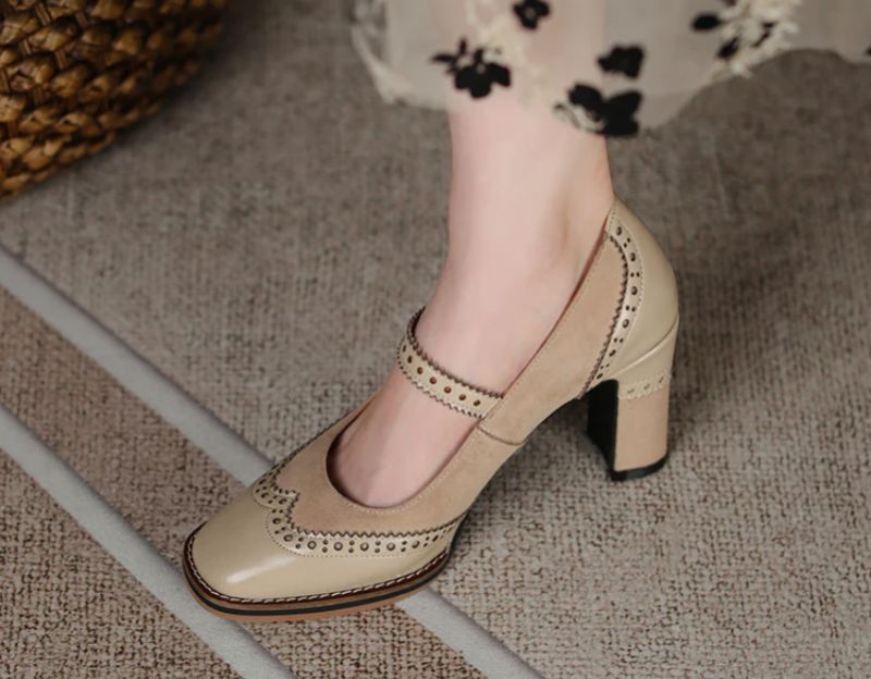 Naisten Albany Brogues -pumppukengät - Aprikoosi