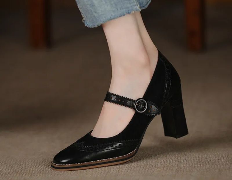 Naisten Albany Brogues -pumppukengät - Aprikoosi