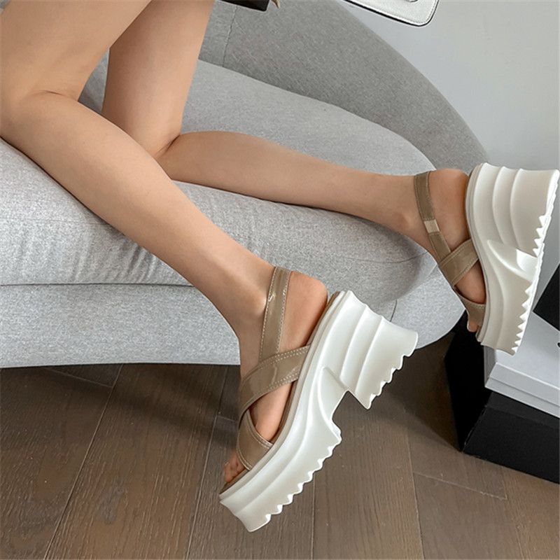 Naisten Begonia Platform Sandaalit - Beige