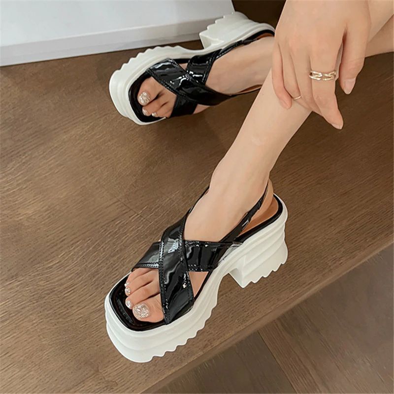 Naisten Begonia Platform Sandaalit - Beige