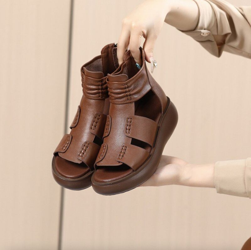 Naisten Eglis Wedges -sandaali - Ruskea