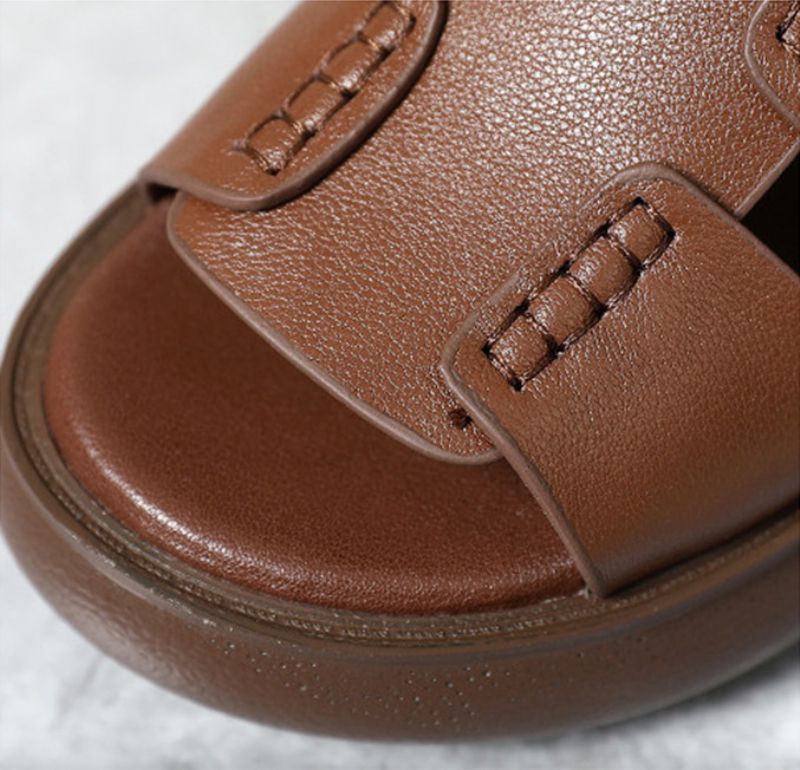 Naisten Eglis Wedges -sandaali - Ruskea