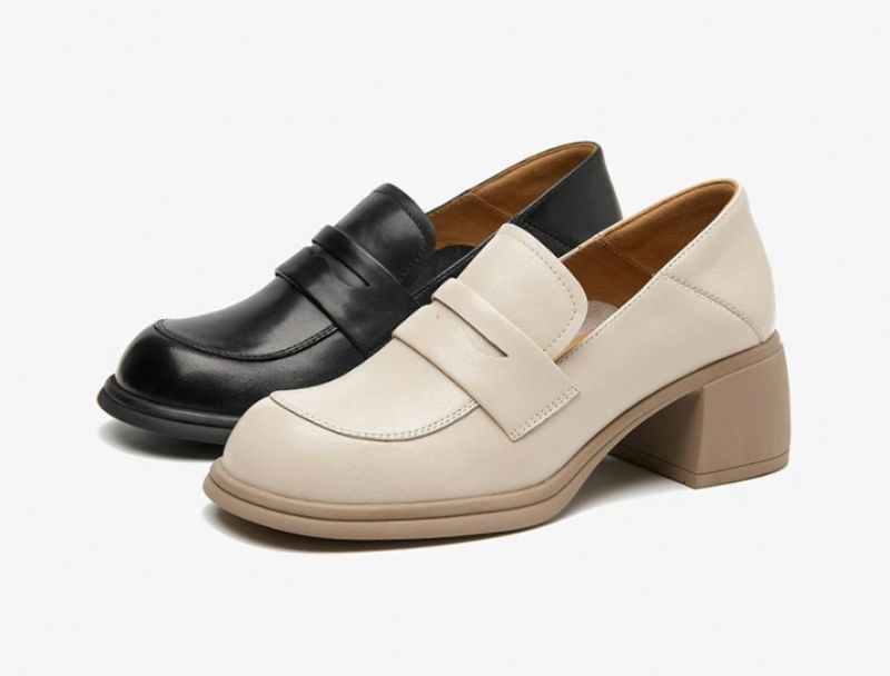Naisten Eizy Moccasin -kengät - Beige