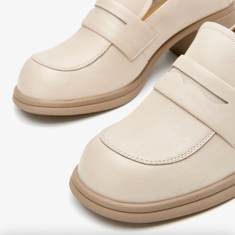 Naisten Eizy Moccasin -kengät - Beige