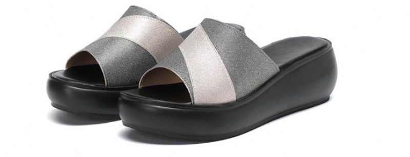 Naisten Esvet Wedges -sandaali - Kulta