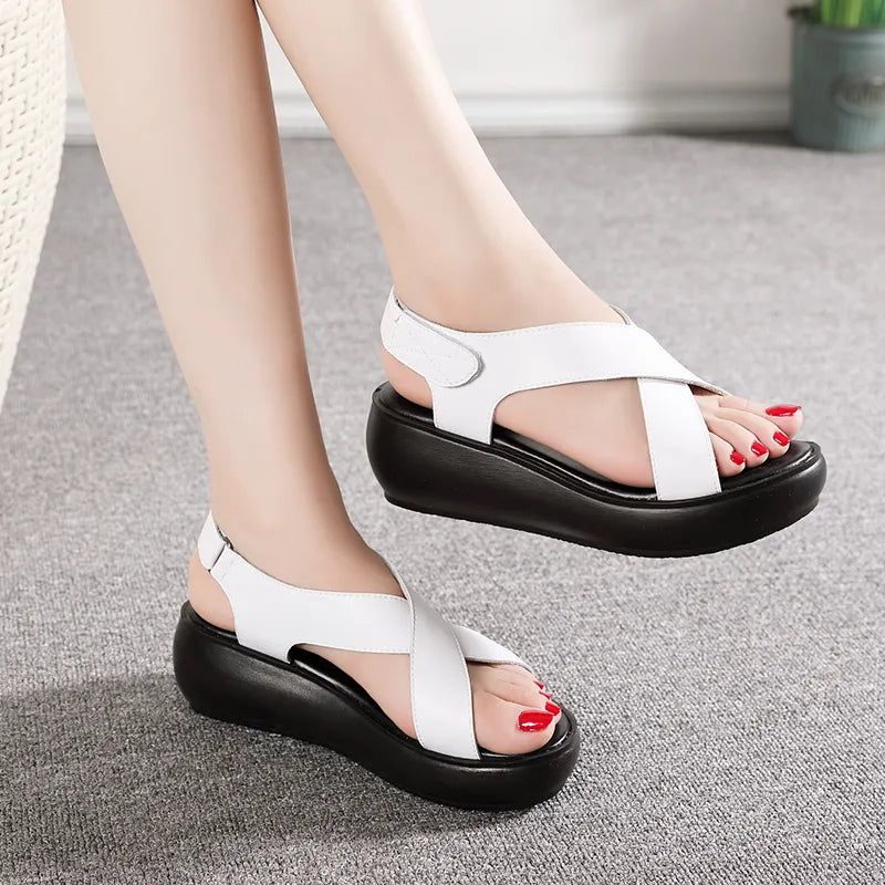 Naisten Finita Wedges -sandaali - Musta