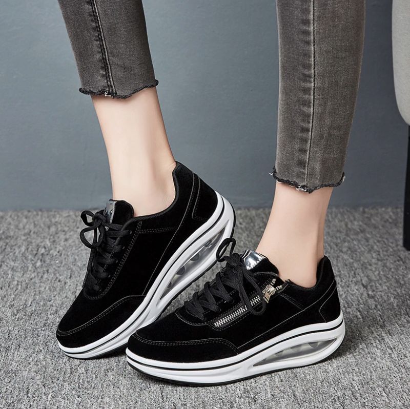 Naisten Gowalk Max Sneaker -tasoiset Kengät - Musta