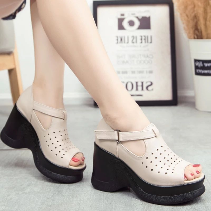 Naisten Hilary Platform Sandaalit - Beige