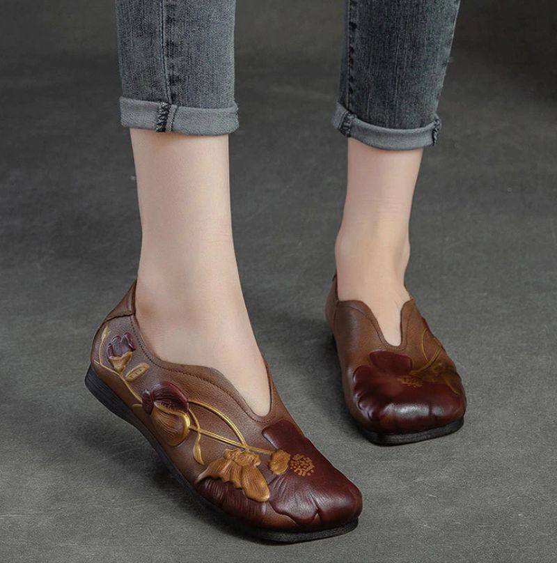 Naisten Isis Slip On Flats - Ruskea