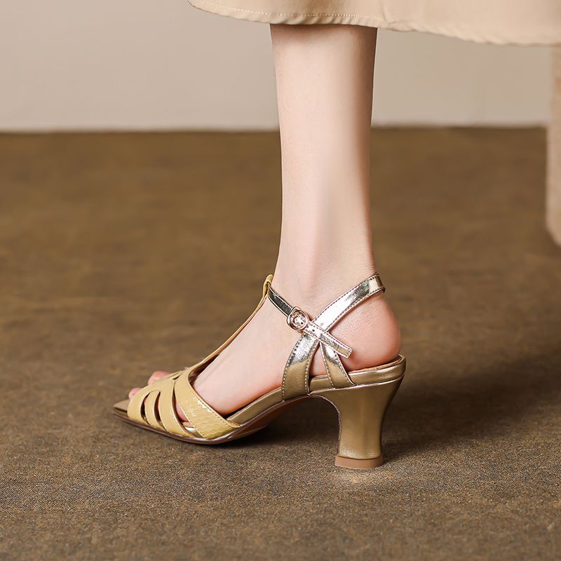 Naisten Ruxy-mekkosandaalit - Beige