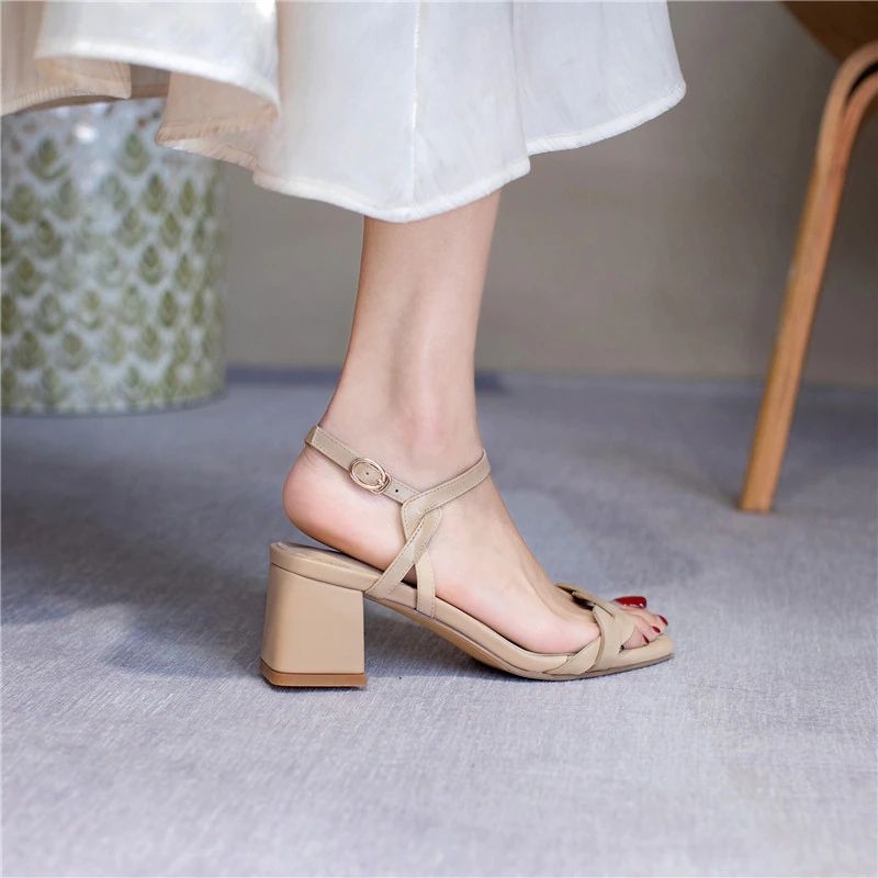 Naisten Tina Sandaalit - Beige