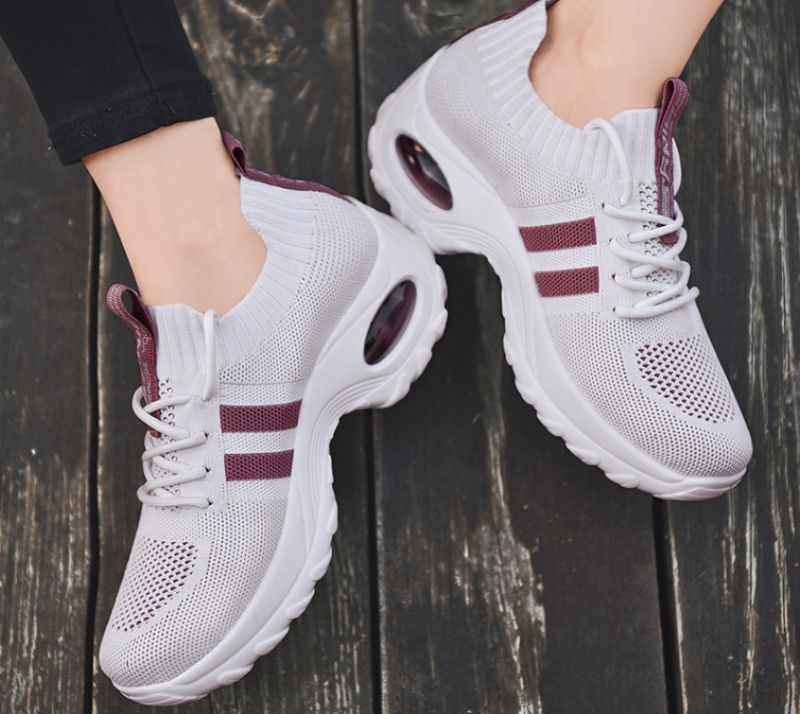 Naisten Trixie Sneaker Mustat Kengät - Musta