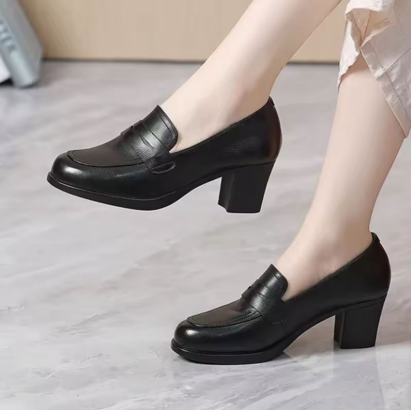 Nashi Naisten Nahkaiset Loafer-pumput - Ruskea