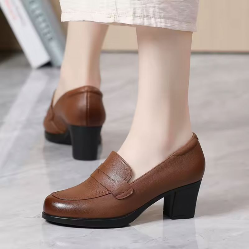 Nashi Naisten Nahkaiset Loafer-pumput - Ruskea