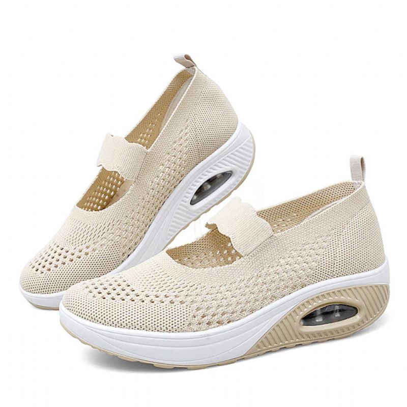 Ninoska Naisten Platform Slip-on Mustat Kengät - Musta