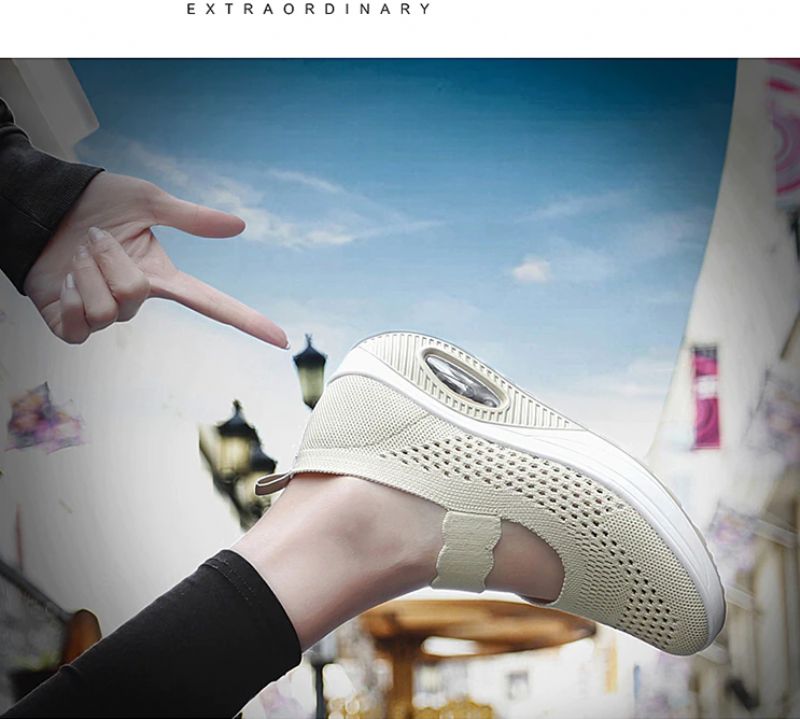 Ninoska Naisten Platform Slip-on Mustat Kengät - Musta
