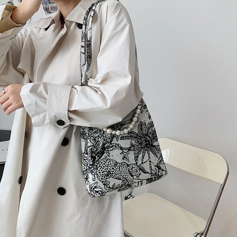 Orla Naisten Kankainen Crossbody Käsilaukku - Musta