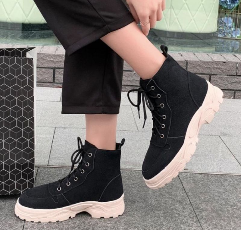 Pelae Boots Nilkkakorkeus - Beige Turkisen Kanssa